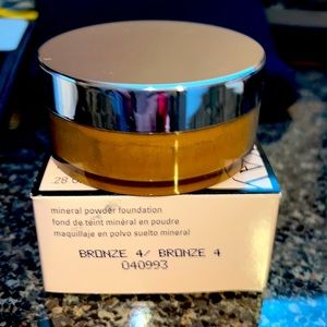 Mary Kay Mineral Powder Foundation, Bronze 4, NEW, .28 oz